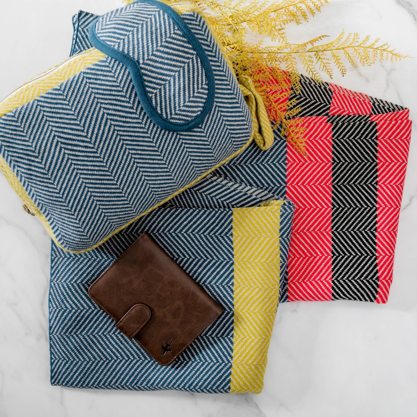 Chevron Stripes - Steel Blue/Pale Whisper Travel Set