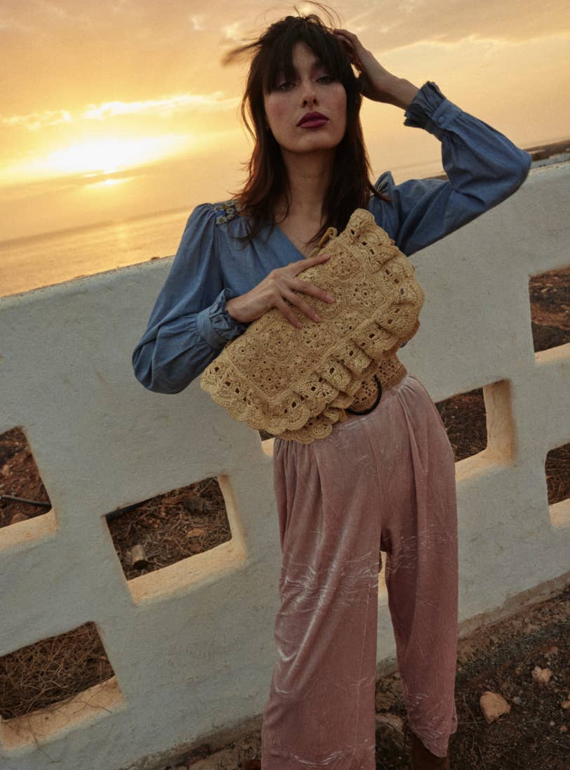 Hanaé raffia pouch
