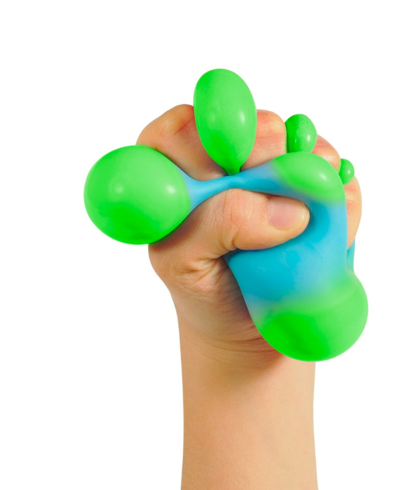 Color Change Squeeze Heart Needoh