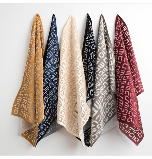 Challah Cover Hebrew Type